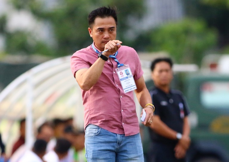 Hòa 1-1 với Bình Phước, HLV Đức Thắng than phiền chuyên sân bãi - Bóng Đá