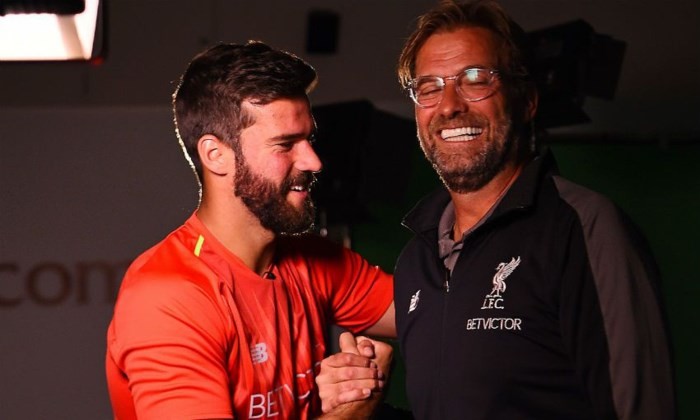 Man Utd và Liverpool chỉ là kẻ giả tạo khi chỉ trích Man City - Bóng Đá