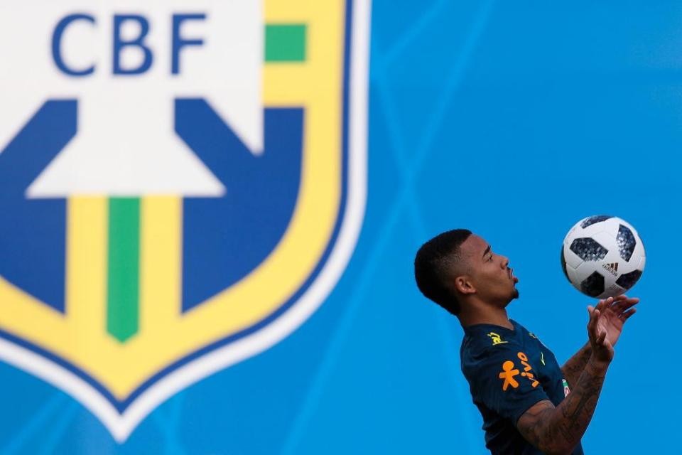 Fan Liverpool kêu trời khi HLV Tite tin dùng Gabriel Jesus - Bóng Đá