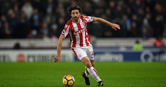 Củng cố lực lượng, tân binh Premier League nhắm sao Stoke City - Bóng Đá