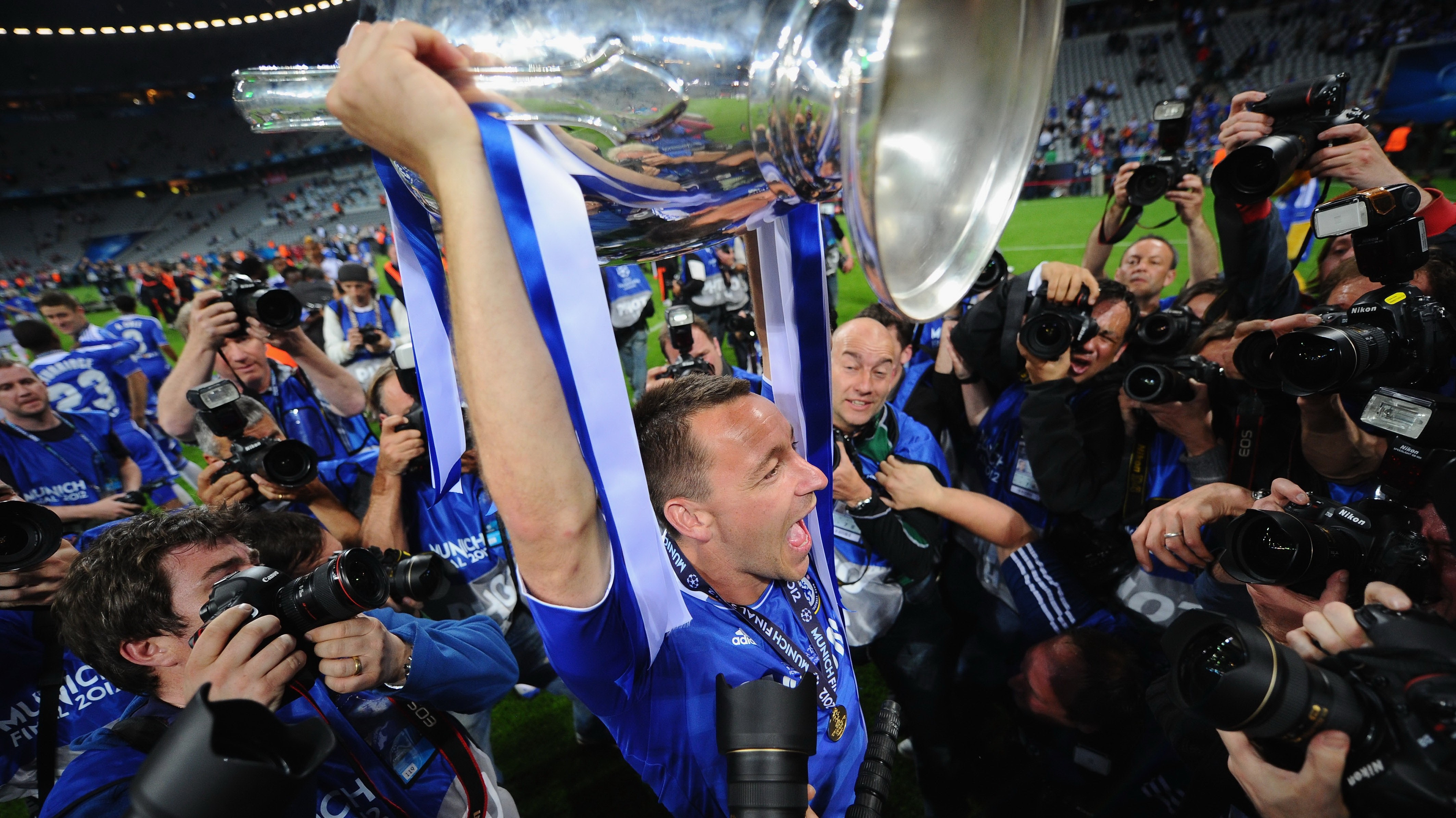 CHÍNH THỨC: John Terry chia tay Chelsea sau 22 năm gắn bó - Bóng Đá
