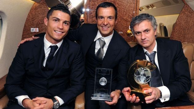 Ronaldo đến Juve: Rời Real dù đãi ngộ vượt Neymar, chỉ Man United đủ sức phá bĩnh - Bóng Đá