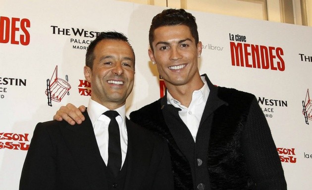 Ronaldo đến Juve: Rời Real dù đãi ngộ vượt Neymar, chỉ Man United đủ sức phá bĩnh - Bóng Đá