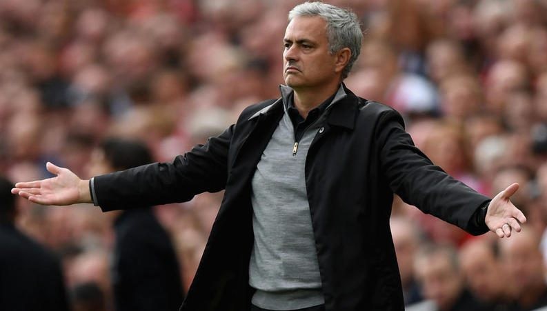 MU đã không còn bị Jorge Mendes lợi dụng - Bóng Đá