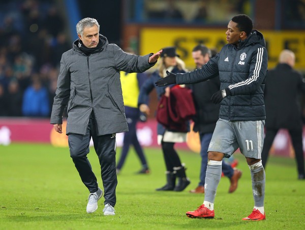 5 bài toán lớn Mourinho cần giải đáp trước khi Ngoại hạng Anh khởi tranh - Bóng Đá