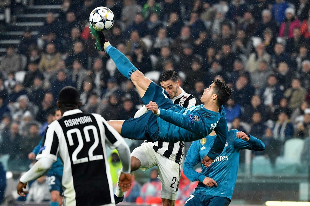 Chưa đầy một năm, hàng loạt ông lớn trở thành 'nạn nhân' của Ronaldo - Bóng Đá