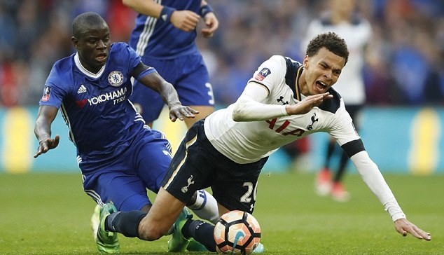 Chùm ảnh: Kante và Dele Alli giật giải hay nhất năm - Bóng Đá