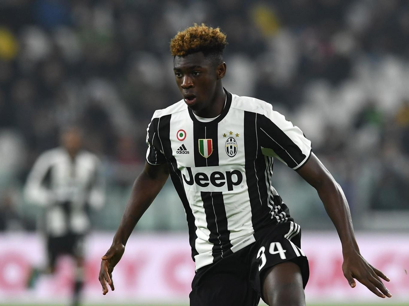 Sốc: Juventus sắp mất ngôi sao sinh năm 2000 chỉ vì một chiếc xe công nông - Bóng Đá