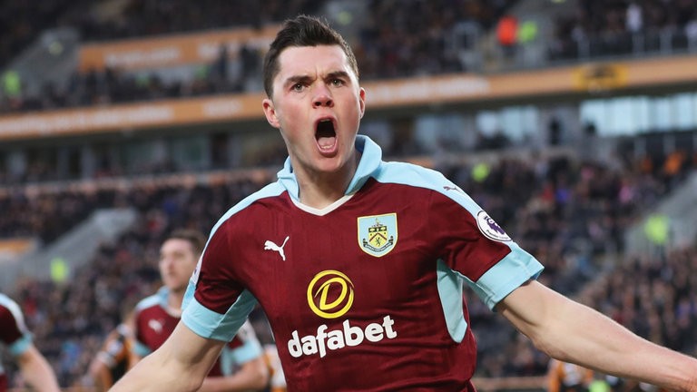 M.U bất ngờ gặp đối thủ cạnh tranh vụ Michael Keane - Bóng Đá
