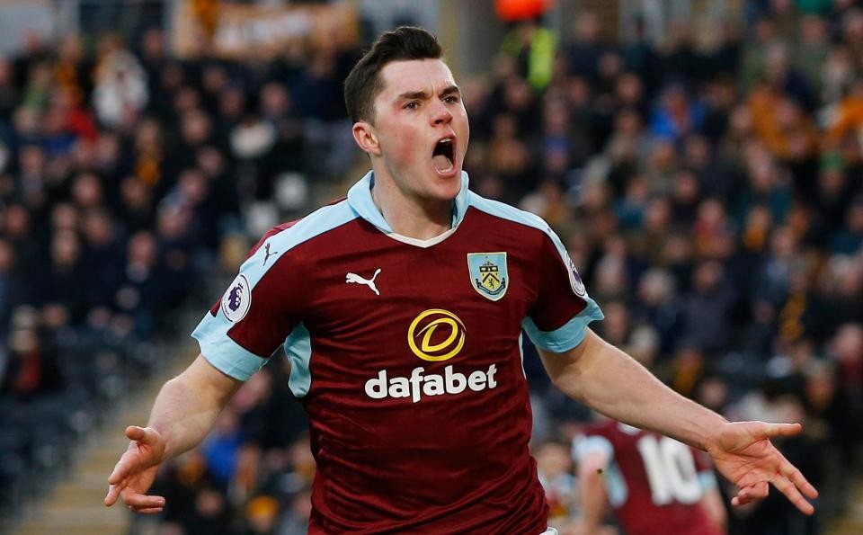 M.U rút bài tẩy, 'đá' Liverpool khỏi thương vụ Michael Keane - Bóng Đá