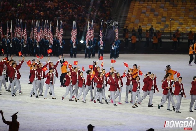 Trực tiếp Lễ khai mạc SEA Games 29: Cờ đỏ sao vàng tung bay trên sân Bukit Jalil - Bóng Đá