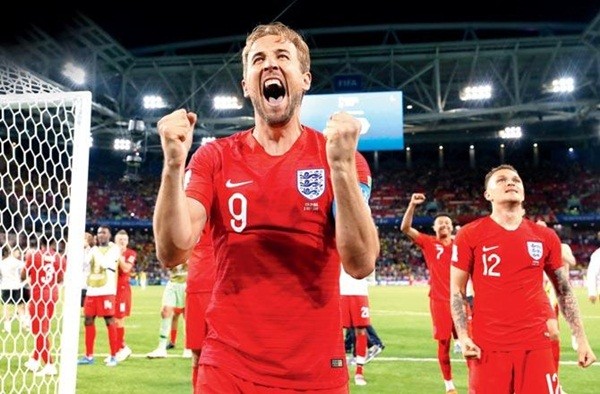 Một lần nữa, Lukaku lại thua Harry Kane - Bóng Đá