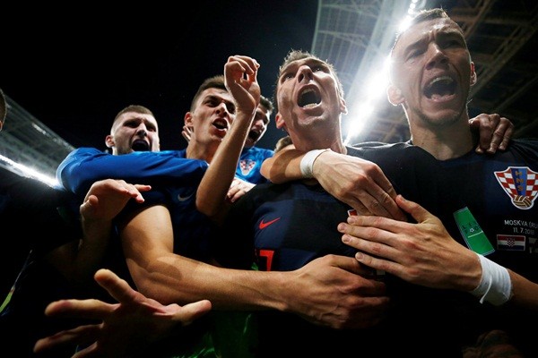 CR7 ghi hat-trick, Neymar ăn vạ và 10 khoảnh khắc đáng nhớ ở World Cup - Bóng Đá