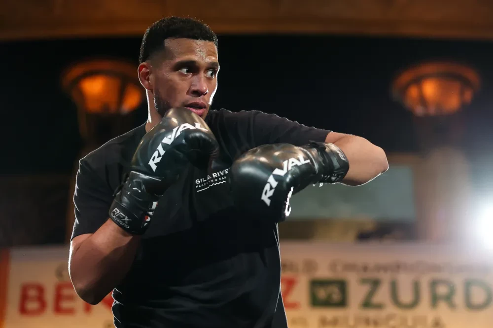 David Benavidez rèn luyện thể lực trước trận đấu lớn