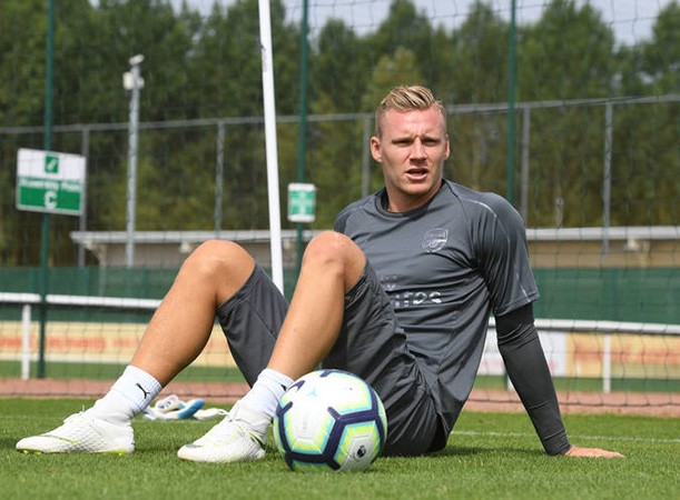 Bernd Leno ra mắt Arsenal trong trận thắng hủy diệt trước Crawley - Bóng Đá