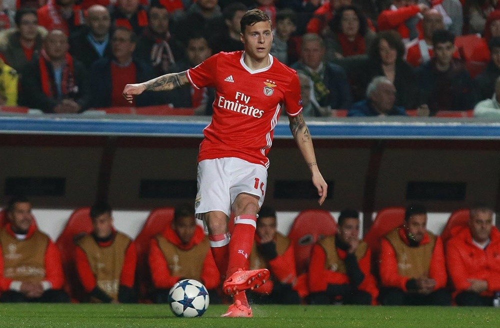 CHÍNH THỨC: Công bố số tiền Man United chiêu mộ Lindelof - Bóng Đá