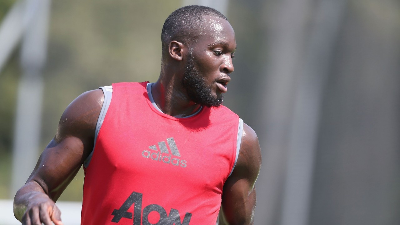 Chưa đá trận nào, Romelu Lukaku đã lập kỉ lục cho Man Utd - Bóng Đá
