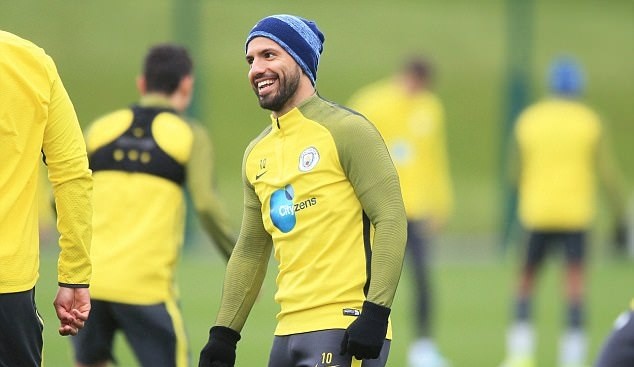 Ảnh tập luyện Man City - Bóng Đá