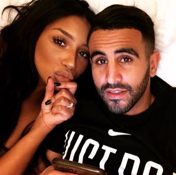 Riyad Mahrez sắp gia nhập Man City, vợ đăng ảnh tự sướng tuyệt đẹp - Bóng Đá