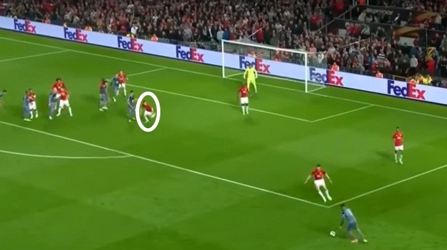 Man United khốn đốn tại Old Trafford: Thành bại tại… Herrera? - Bóng Đá