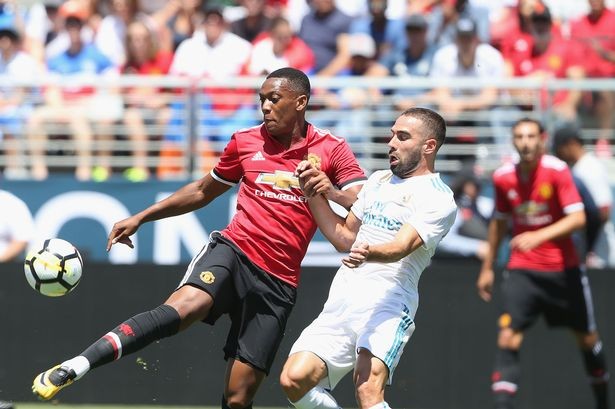 Mourinho nức lòng với pha solo đẳng cấp của Martial - Bóng Đá