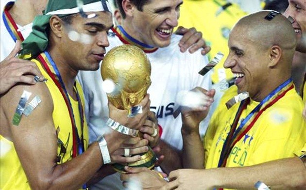 Marcelo vs Dani Alves: Sự tiến hóa không ngừng của đôi cánh xứ Samba (Phần 2) - Bóng Đá