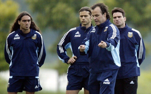 HLV Bielsa tự tin Argentina sẽ trở lại - Bóng Đá