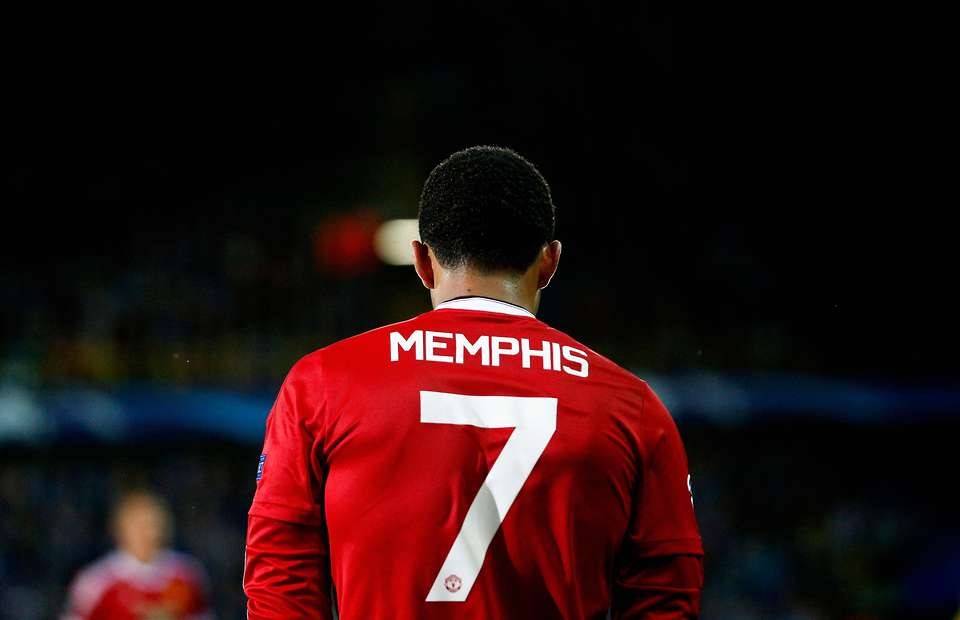 Những cầu thủ làm ô danh chiếc áo số 7 huyền thoại tại Man United - Bóng Đá