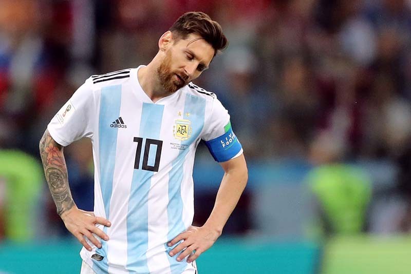 Nhìn Ronaldo tỏa sáng, Messi có muốn chơi bóng cho Bồ Đào Nha? - Bóng Đá