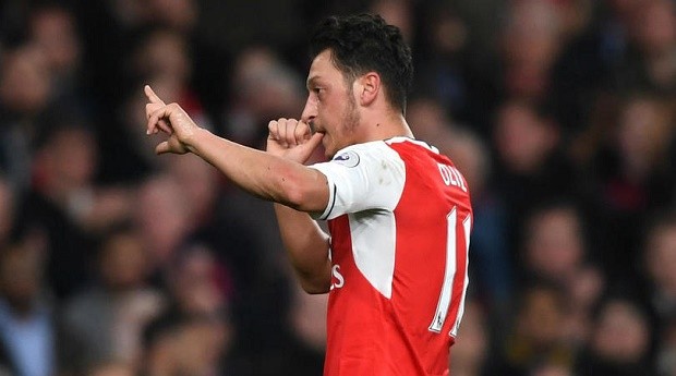 Mesut Oezil: Mặc kệ chỉ trích, tôi biết tôi là ai - Bóng Đá