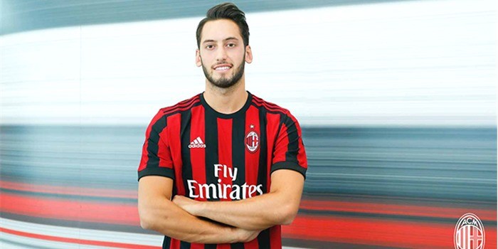 Có thêm đội trưởng Lazio, Milan sẽ mạnh đến cỡ nào? - Bóng Đá