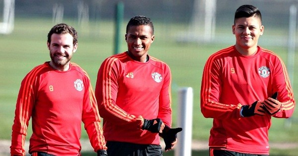 Mourinho cần tập trung chỉ đạo MU thay vì phàn nàn - Bóng Đá