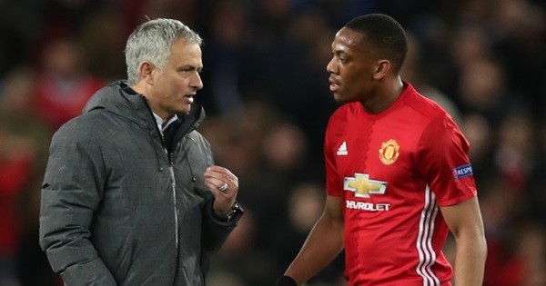 Những điều mà Mourinho cần phải học tập ở Sir Alex - Bóng Đá