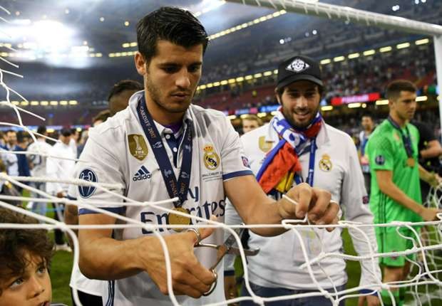 Morata được chào đón nồng nhiệt dù chưa đến Man Utd - Bóng Đá
