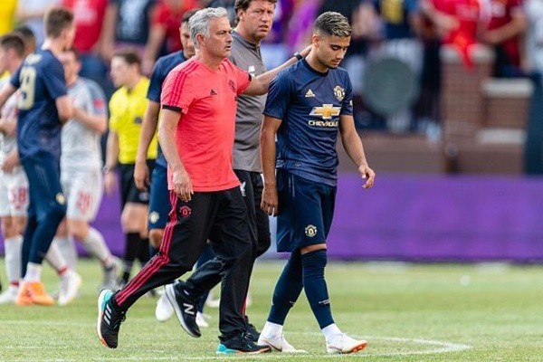 Nỗi sợ hãi của Mourinho trước mùa giải mới - Bóng Đá