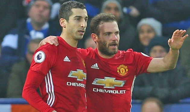 Ánh bạc lấp lánh có đủ khỏa lấp nỗi thất vọng Mourinho? - Bóng Đá