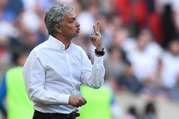 Man Utd cạnh tranh với Lyon trong thương vụ ngôi sao Barca - Bóng Đá