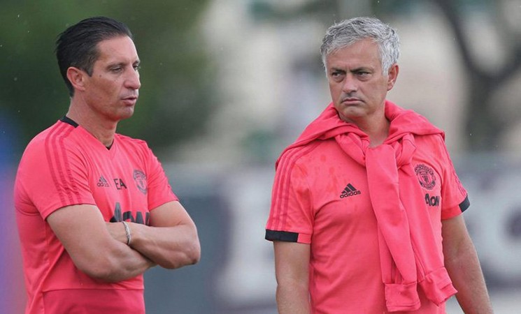 Mourinho trong cơn bấn loạn: MU nguy to rồi! - Bóng Đá