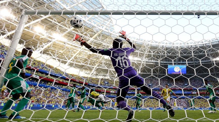 Góc World Cup: Chàng MC đám cưới đọc nhầm... điếu văn! - Bóng Đá