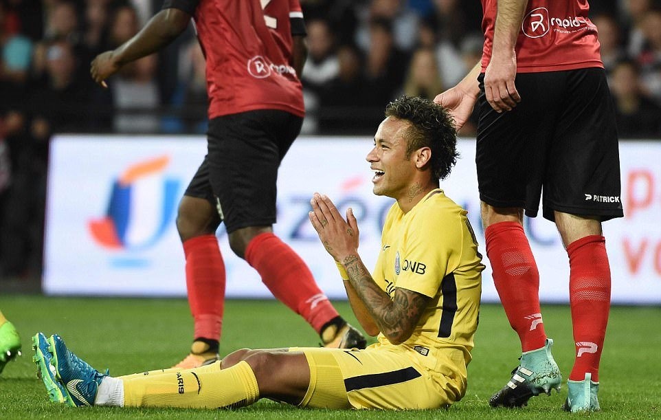 Neymar ghi bàn ra mắt, PSG hủy diệt Guingamp - Bóng Đá