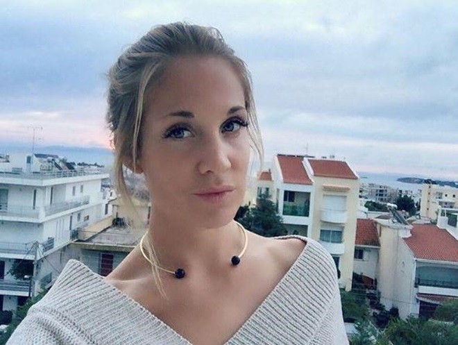 Anh vs Thụy Điển: Cuộc chiến nóng bỏng của các WAGS  - Bóng Đá