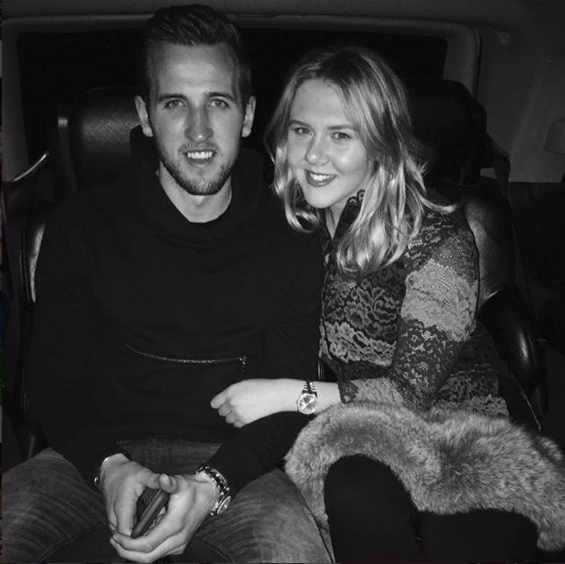 Harry Kane cầu hôn bạn gái - Bóng Đá