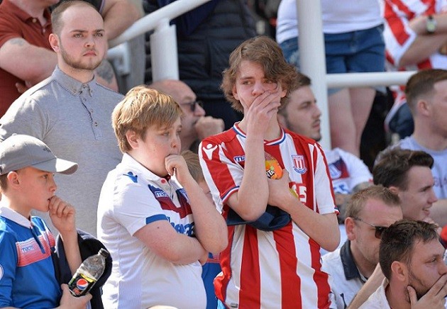 Stoke City xuống hạng: Hết rồi những đêm mưa gió. - Bóng Đá