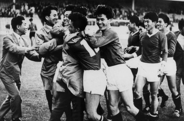 Thất kinh với 20 khoảnh khắc gây sốc tại các kỳ World Cup (Phần 1) - Bóng Đá