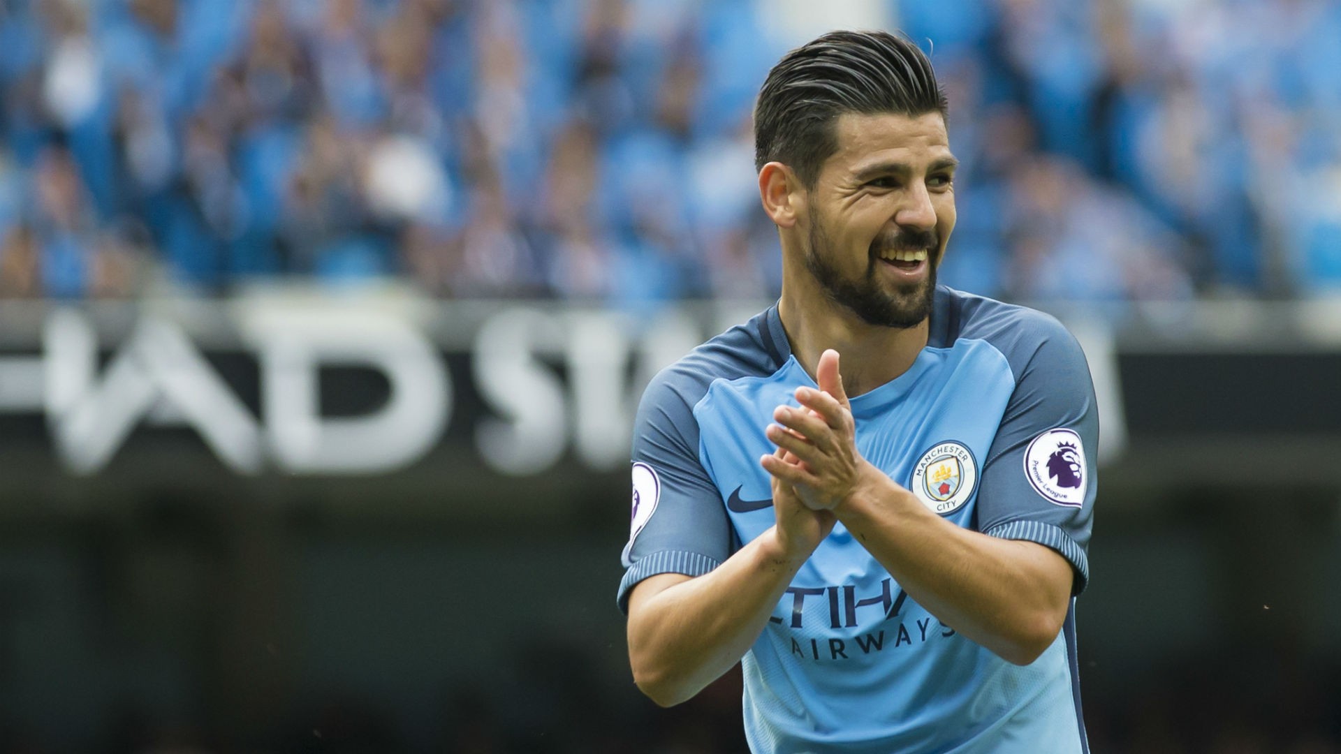CHÍNH THỨC: Sevilla chiêu mộ thành công tiền đạo Man City - Bóng Đá