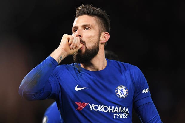 Olivier Giroud - Chiếc kính áp tròng và con ngươi chảy máu - Bóng Đá