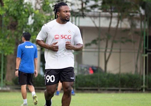 Hà Nội FC nhận tin dữ về Oseni trước trận tái đấu HAGL - Bóng Đá