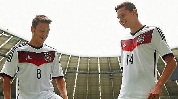 Draxler giúp PSG chèo kéo Oezil - Bóng Đá
