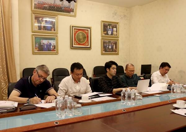    VFF và HLV Park Hang-seo “chốt” đội hình ĐT Việt Nam tham dự AFF Cup 2018 - Bóng Đá
