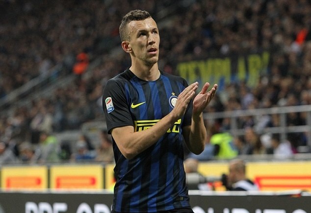 Cực nóng: Chelsea 'nẫng' Perisic từ tay M.U - Bóng Đá
